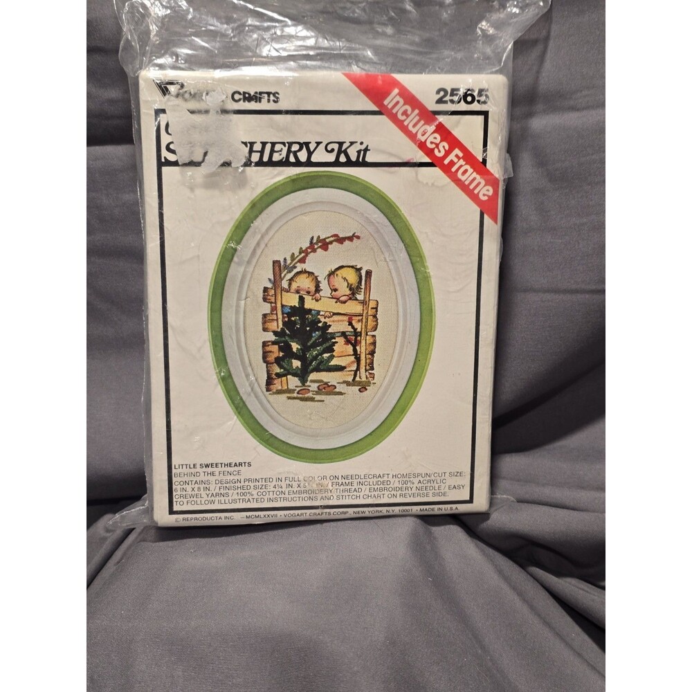 VTG Vogart Crewel Stitchery Kit Little Sweethearts Behind the Fence w/ Frame